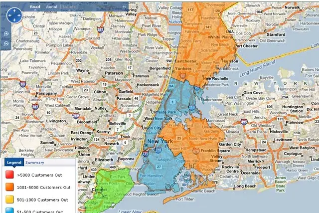 View of outages in the Con Ed's territory (legend is superimposed), taken at 11:00 p.m. on Saturday, June 14, 2008.